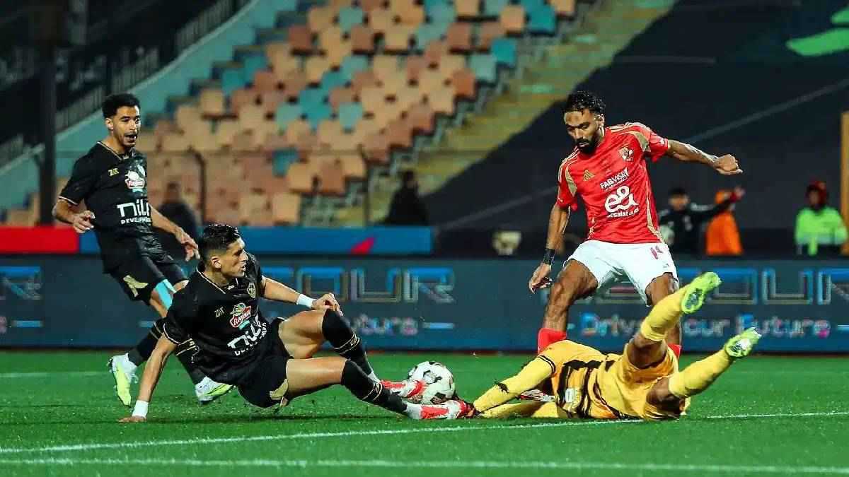 نجوم الكرة المصرية يتوقعون نتيجة مباراة القمة بين الأهلي والزمالك (فيديو)