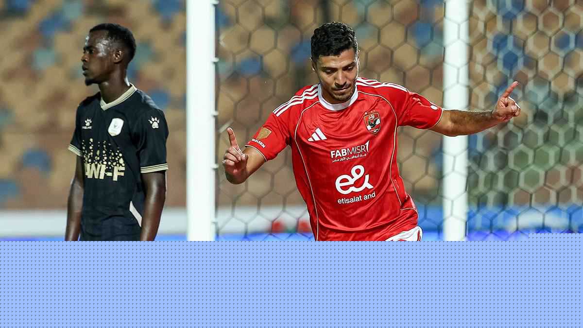 هل يتجاوز محمد شريف رقم أبو تريكة أمام الزمالك؟ (إنفوغرافيك)