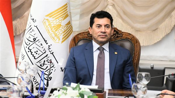 وزير الرياضة ومحافظ الدقهلية يطلقان خريطة عمل لتطوير استاد المنصورة