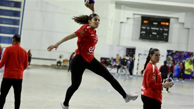 سيدات يد الأهلي يستأنف تدريباته استعدادًا لمواجهة النواصر المغربي