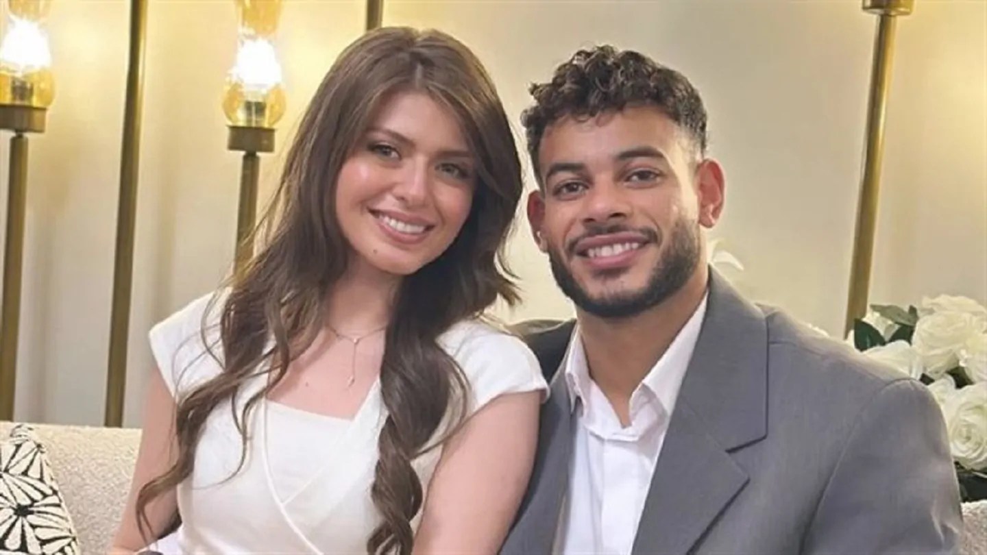 بالصور دونجا يحتفل بخطوبته في حفل عائلي بسيط بحضور عمر جابر