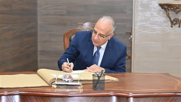 خلال ندوة بالإسماعيلية.. وزير الري يستعرض جهود الدولة في تحقيق الأمن المائي