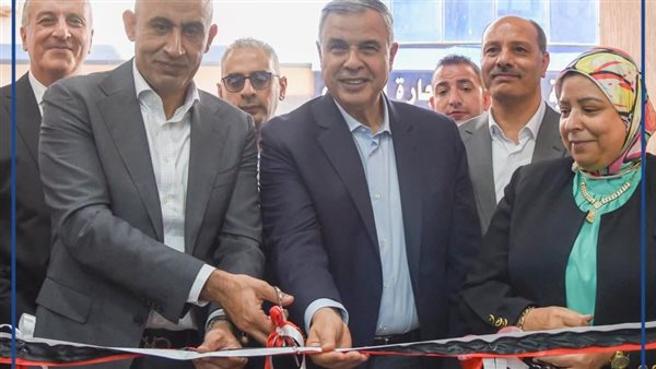 وزير التعليم ومحافظ الإسكندرية يفتتحان منشآت تعليمية جديدة ويتفقدان انتظام الدراسة