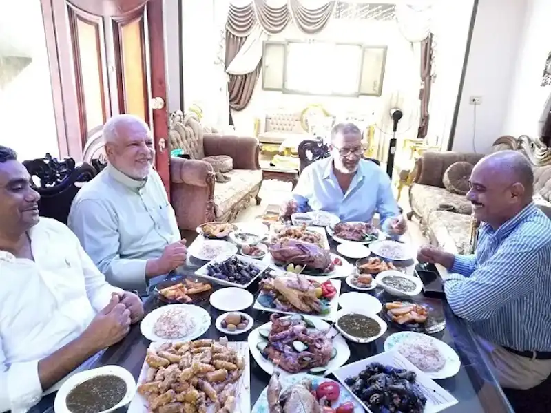 من لقاء الطالب والأستاذ