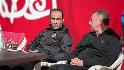 مصدر لـ”تحيا مصر”: سيد عبد الحفيظ اجتمع مع لجنة التخطيط لمناقشة ملف المدير الفني الجديد للأهلي
