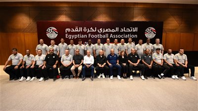 احتفالا بالتأهل للمونديال.. أبو ريدة يهدي مدربي مصر رخصة التدريب Pro
