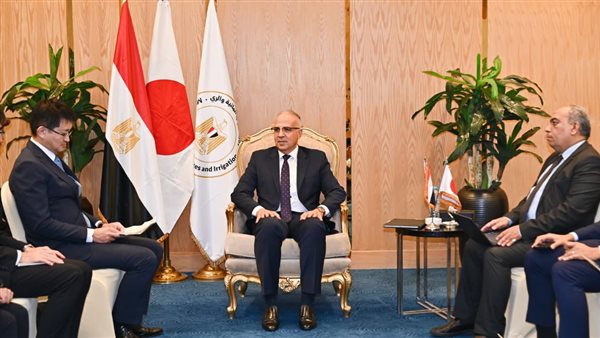 وزير الرى يلتقى نظيره الصيني قبيل انطلاق فعاليات أسبوع القاهرة الثامن للمياه