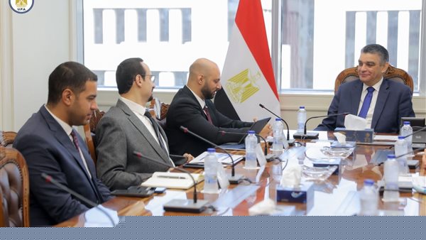 رئيس هيئة الشراء الموحد يستقبل وفد رفيع المستوى من شركة فيليبس للأجهزة الطبية