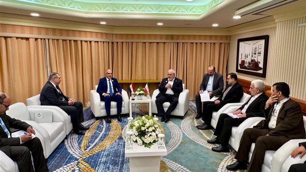 وزير الري يلتقى وزير الطاقة الإيراني على هامش المؤتمر الإسلامي للوزراء المكلفين بالمياه بالسعودية