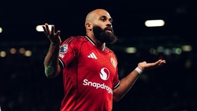 بريان مبيومو يقود مانشستر يونايتد للفوز على برايتون (2/4) في الدوري الإنجليزي الممتاز