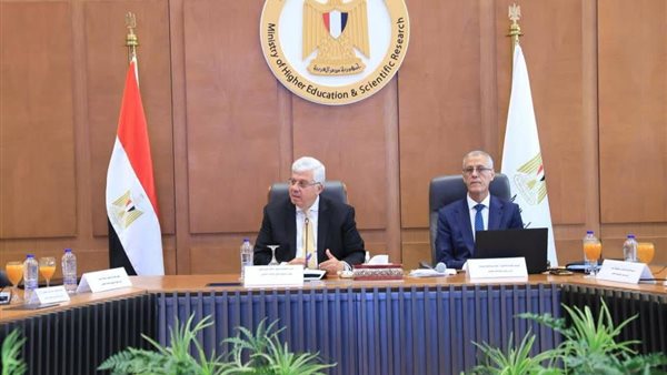 وزير التعليم العالي يترأس اجتماع مجلس الجامعات الأهلية