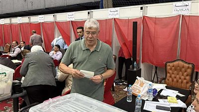 أحمد شوبير يدلي بصوته فى انتخابات النادي الأهلي.. صور