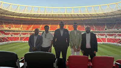 وفد من نادي بيراميدز يجري زيارة تفقدية في ملاعب قطر قبل مباريات كأس الإنتركونتيننتال
