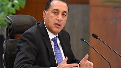 رئيس الوزراء يُوجه بتعزيز آليات رصد الاستغاثات الطبية.. مع تقديم أفضل استجابة ممكنة بشأنها