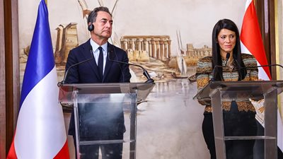 وزيرة التخطيط والسفير الفرنسي يؤكدان استمرار التنسيق لتنفيذ محاور الشراكة الاستراتيجية بين البلدين