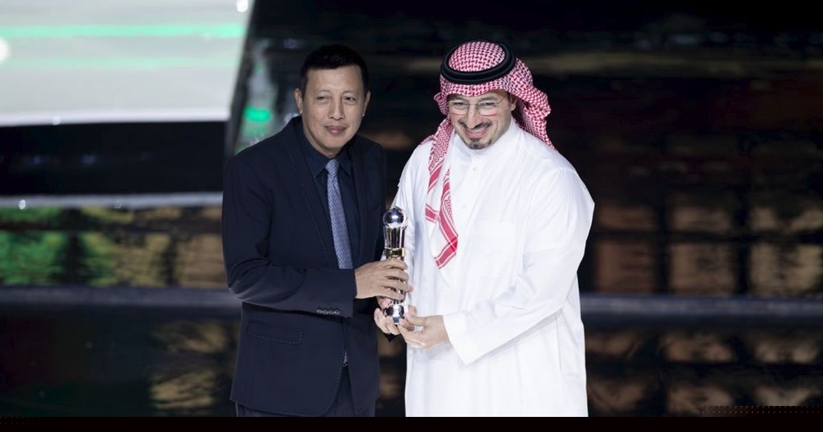 ياسر المسحل يتمنى التوفيق للإمارات والعراق بتصفيات المونديال