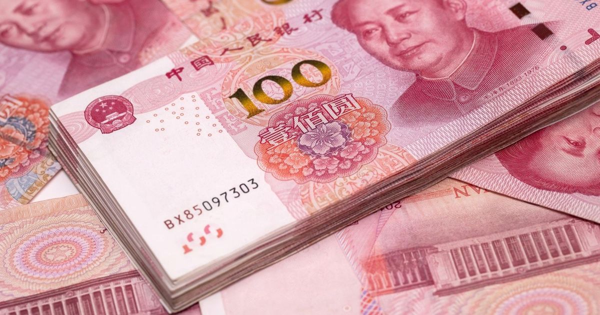 اليوان يقترب من إزاحة الجنيه الإسترليني كرابع أكثر عملة تداولاً