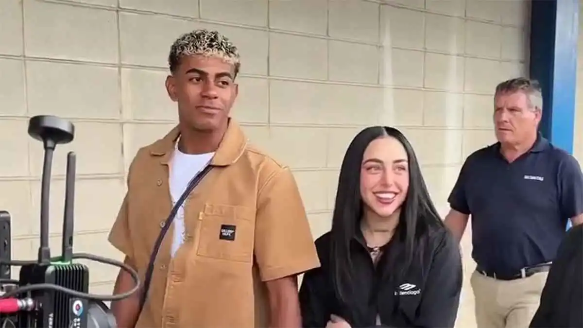 لامين يامال مع نيكي نيكول