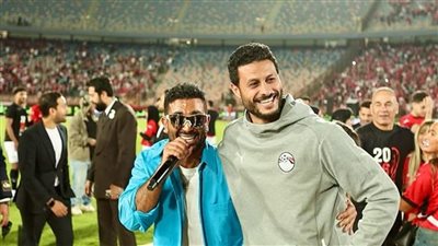 أحمد سعد يشارك صورا جديدة من حفل تأهل المنتخب