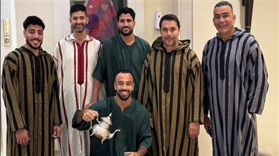 يتقدمهم الحضري والصقر وأفشة ظهورنجوم المنتخب الثاني بالزي الشعبي المغربي “صورة”