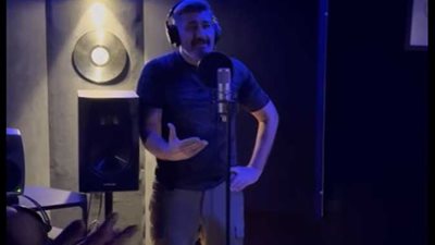 من داخل الاستوديو.. ياسر جلال يروج لـ مسلسل كلهم بيحبوا مودي