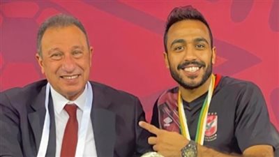 ” العمر كله ليك”.. كهربا يحتفل بعيد ميلاد محمود الخطيب الـ71