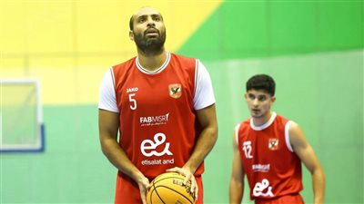 اليوم.. رجال سلة الأهلي يواجه طلائع الجيش في دوري المرتبط