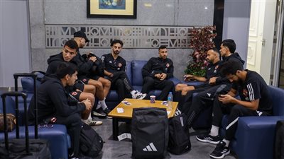 بعثة الأهلي تصل مطار القاهرة استعدادًا للسفر إلى بوروندي لخوض مباراة إيجل نوار بدوري الأبطال