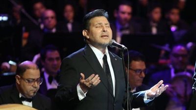 في ذكرى نصر أكتوبر.. هاني شاكر يغني “وأنت ماشي في مصر”