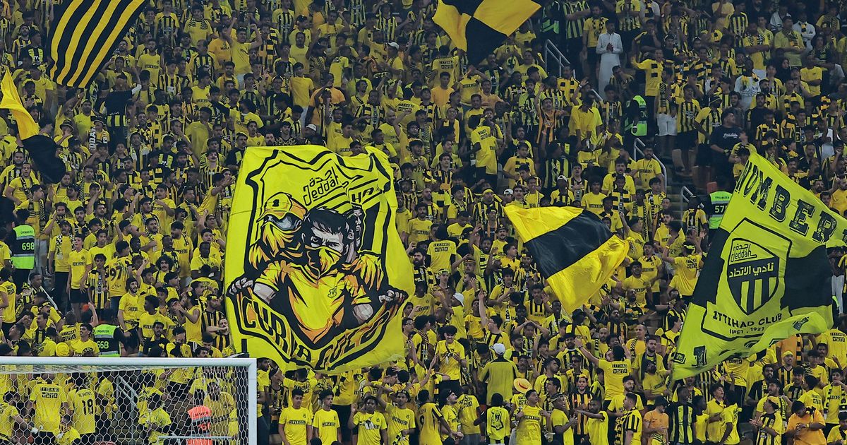 تغريم الاتحاد السعودي نتيجة سلوك جمهوره خلال مواجهة الهلال