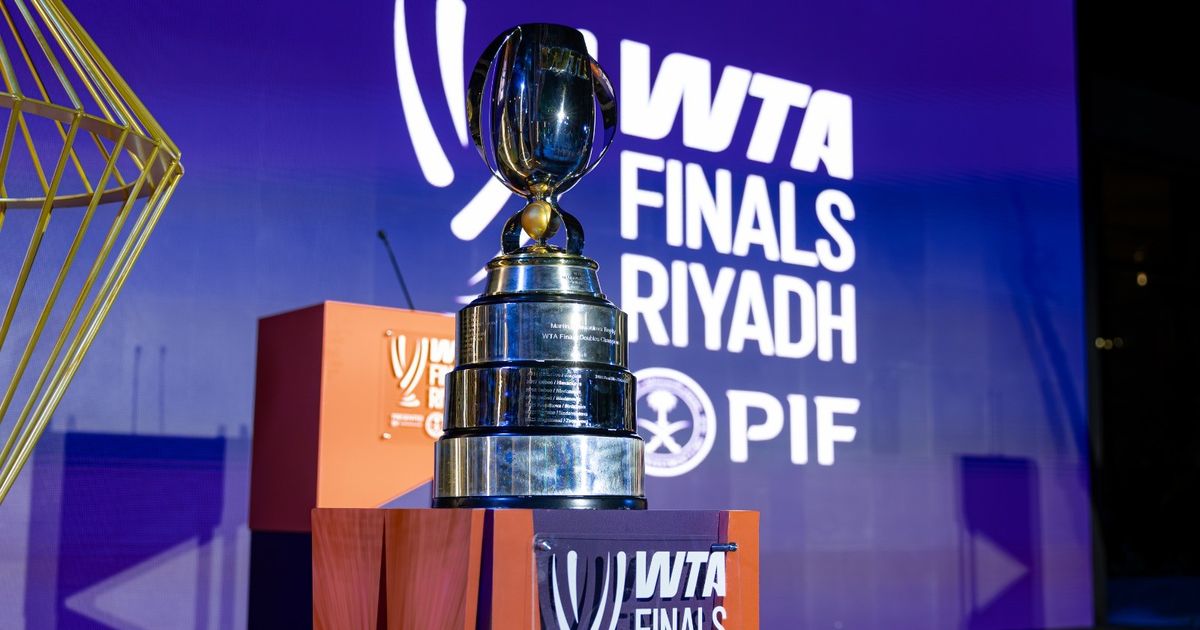 مجموعة نارية في البطولة الختامية لتنس السيدات في الرياض