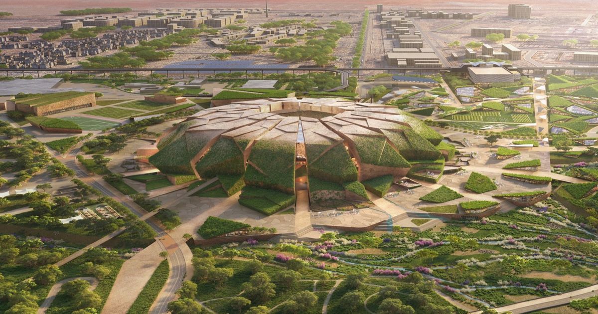 كم تستثمر السعودية في تشييد ملاعب كأس آسيا والمونديال؟
