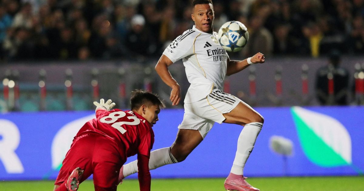 مبابي يعادل رقماً تاريخياً لإنزاغي في دوري أبطال أوروبا