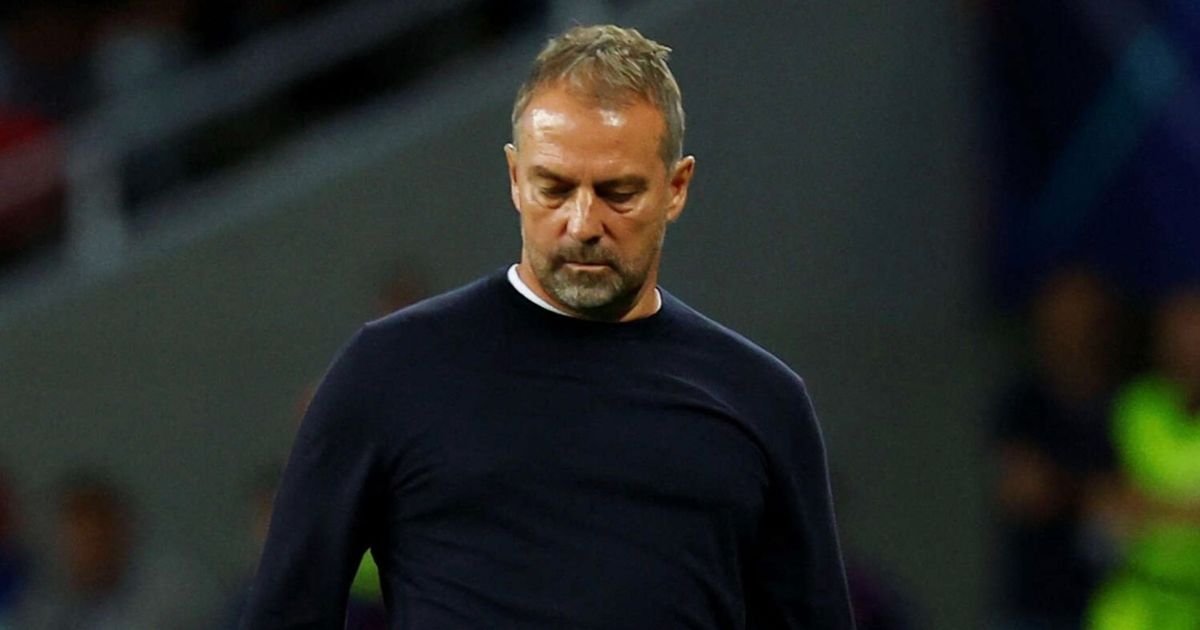 هانزي فليك يكشف سر تفوق أكاديمية برشلونة