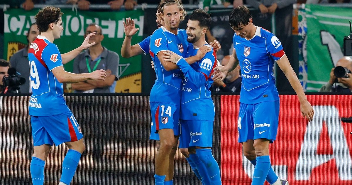 أتلتيكو مدريد يهزم ريال بيتيس ويحقق أول فوز خارج الأرض