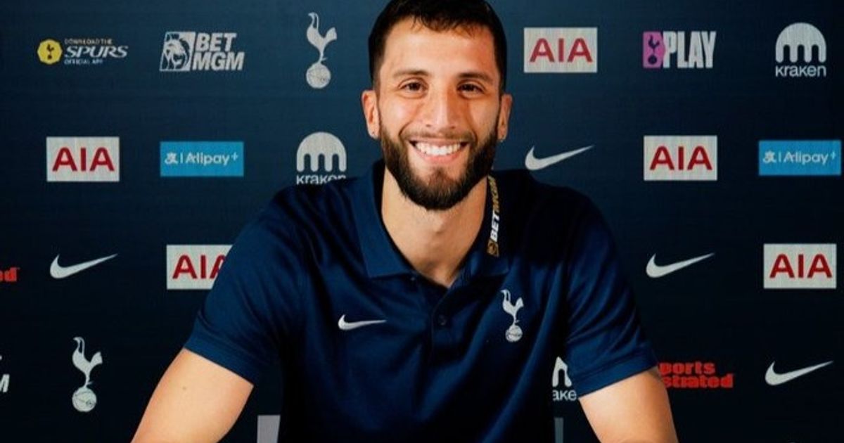 بينتانكور يوقع عقداً جديداً طويل الأمد مع توتنهام