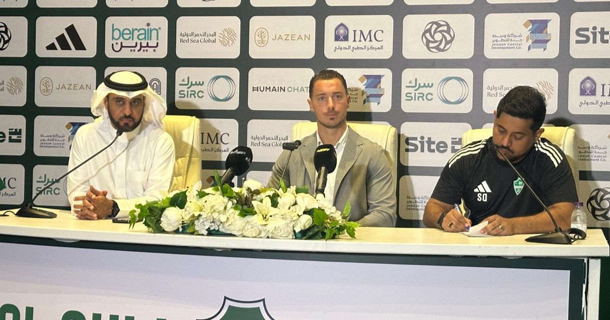 ماذا قال يايسله مدرب الأهلي قبل مواجهة الرياض في دوري روشن؟