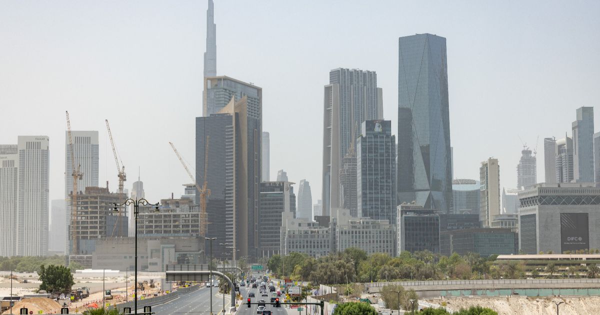 البنك العربي المتحد يدرس بيع ديون معدومة بقيمة 800 مليون دولار