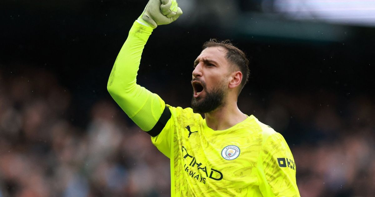 دوناروما يفوز بجائزة أفضل تصدٍ في الشهر بالدوري الإنجليزي