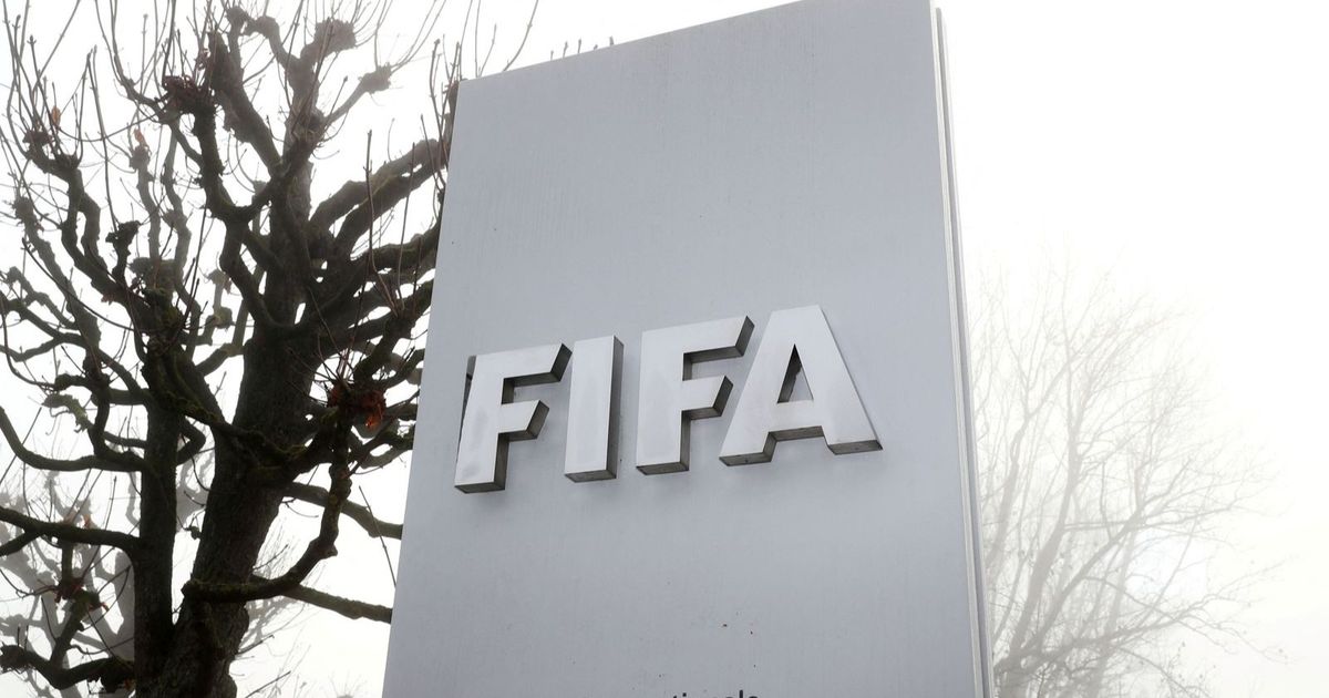 فيفا يتهم ماليزيا بتزوير وثائق جنسية لاعبين مولودين بالخارج
