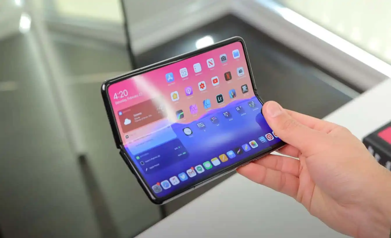 iPhone 18 Fold
