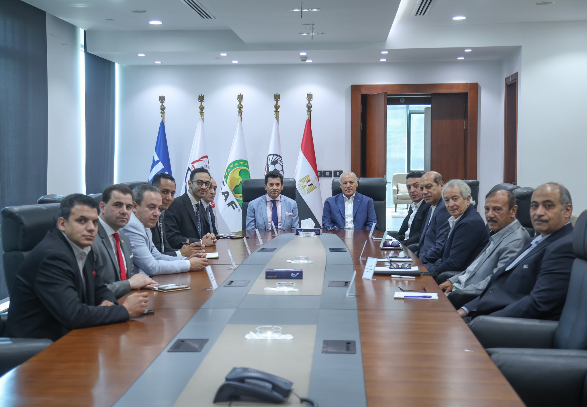 No description available.