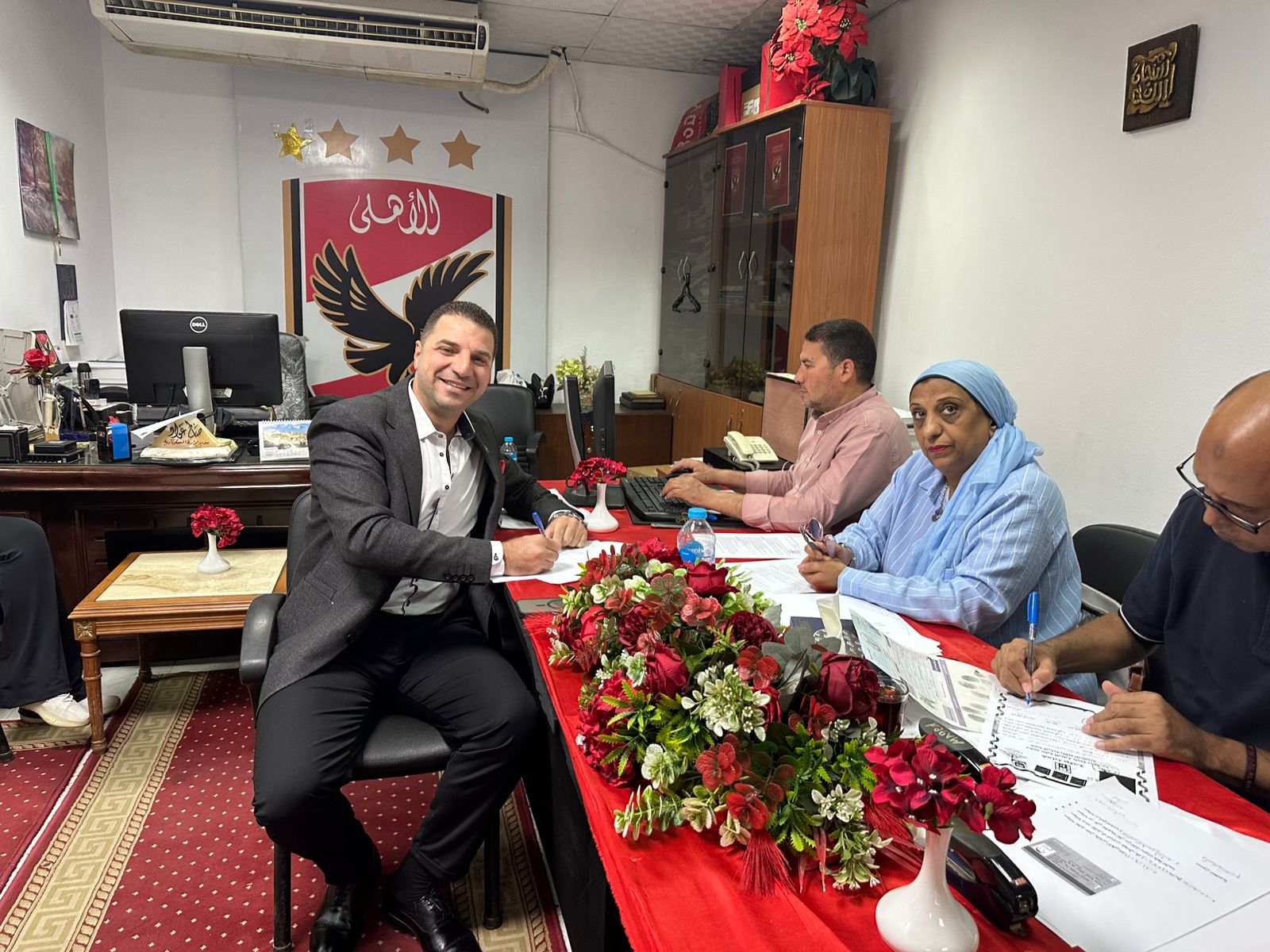 No description available.