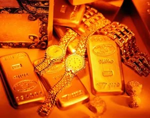 الكشف عن 5 أسباب تسببت في الصعود الكبير للذهب بمستويات قياسية