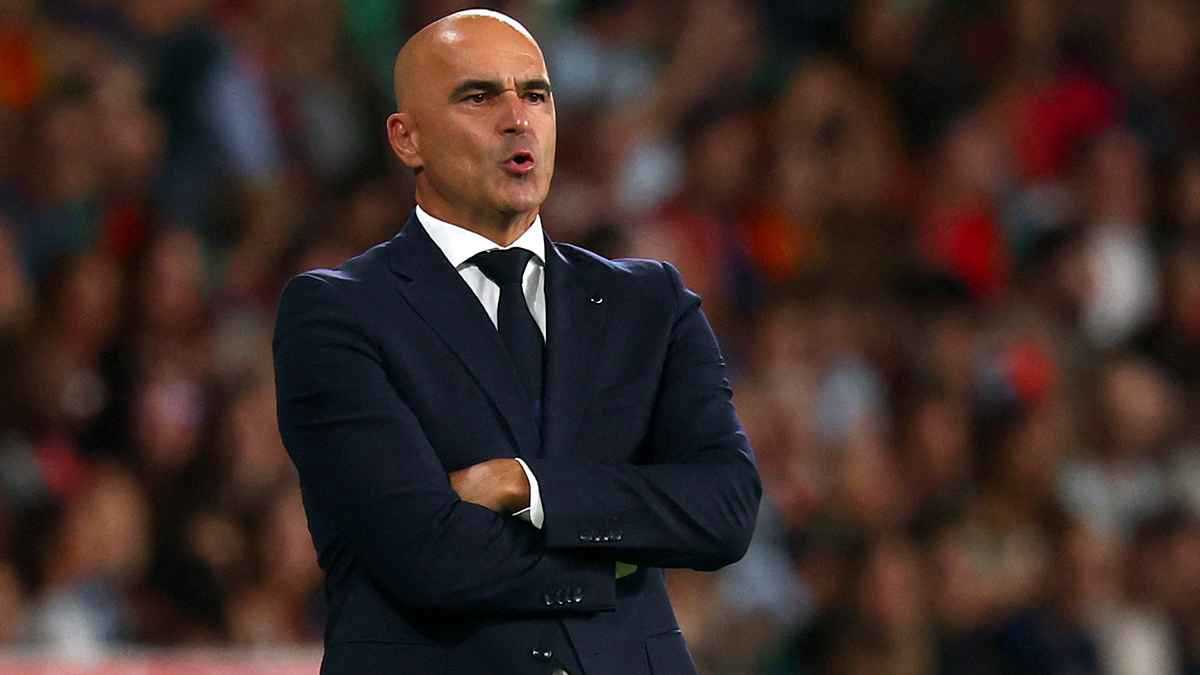 أقيلوه فورا.. جماهير المنتخب البرتغالي تهاجم روبرتو مارتينيز