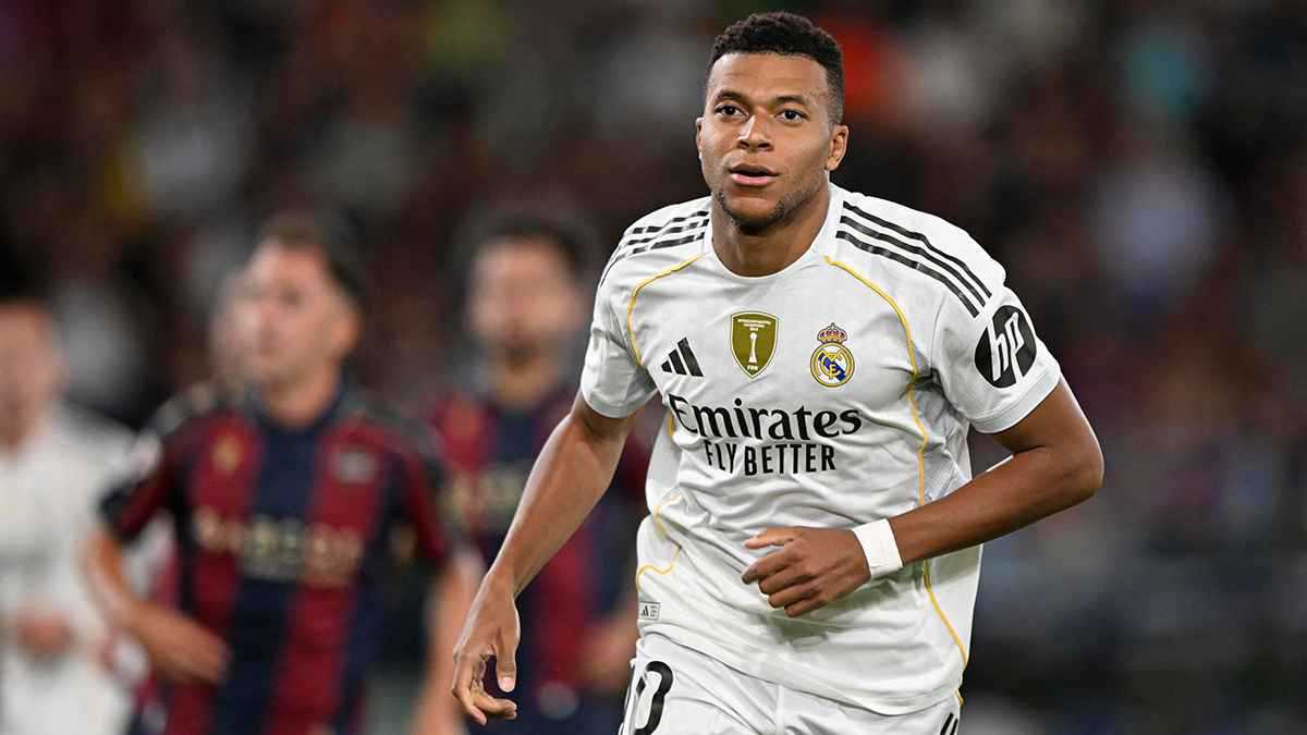 اسم مفاجئ ينافس مبابي.. أعلى 10 نجوم أجراً في الدوري الإسباني