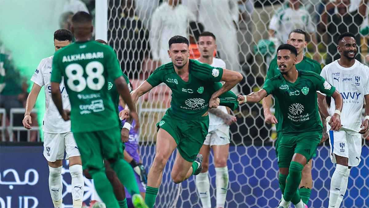 الأهلي السعودي يبدأ خطوات “تحصين نجمه”