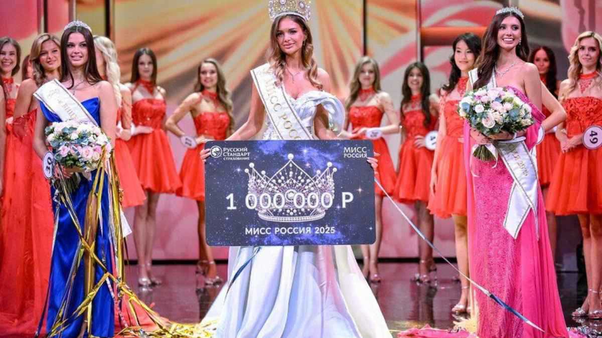 الحسناء أنستاسيا فينزا تتوج بلقب ملكة جمال روسيا لعام 2025