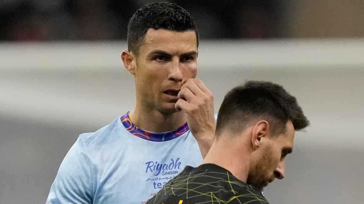 السر في الشخصية.. لماذا سينتصر ميسي إذا واجه رونالدو في حلبة ملاكمة؟
