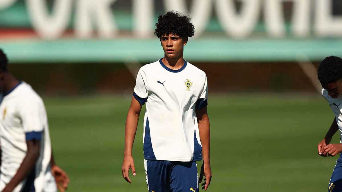 اللحظة التاريخية تقترب.. تصعيد كريستيانو جونيور لمنتخب البرتغال تحت 16 عاما